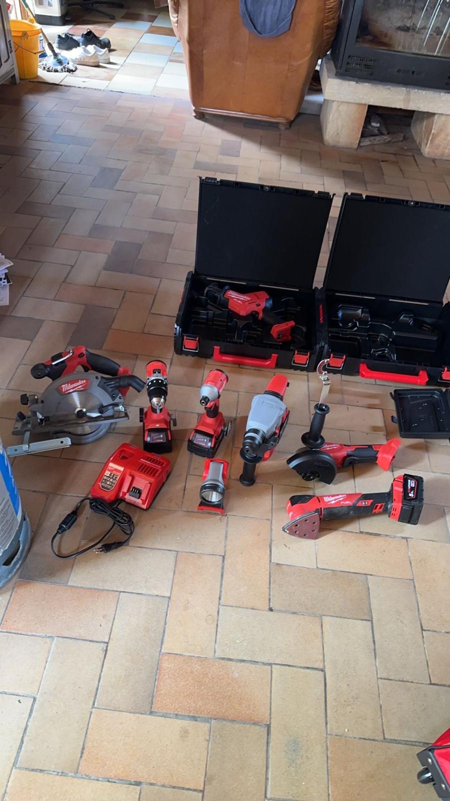 Milwaukee - Pack 8 outils